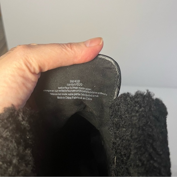 Karl Lagerfeld Cantyn Faux Fur & Quilted Black Leather Block Heel Booties Size 9 - Picture 6 of 9